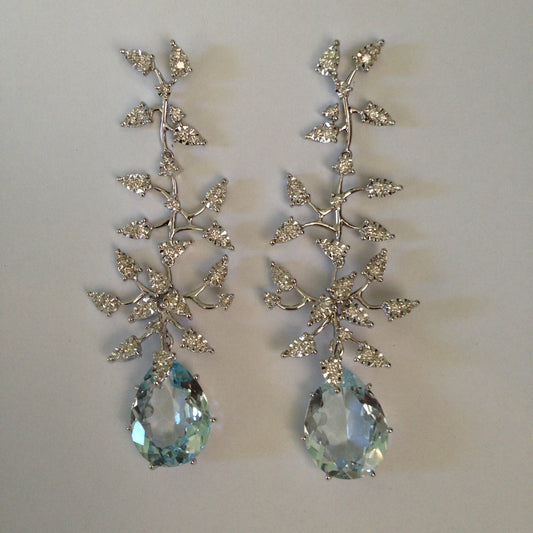 ARETES ORO BLANCO 18KT